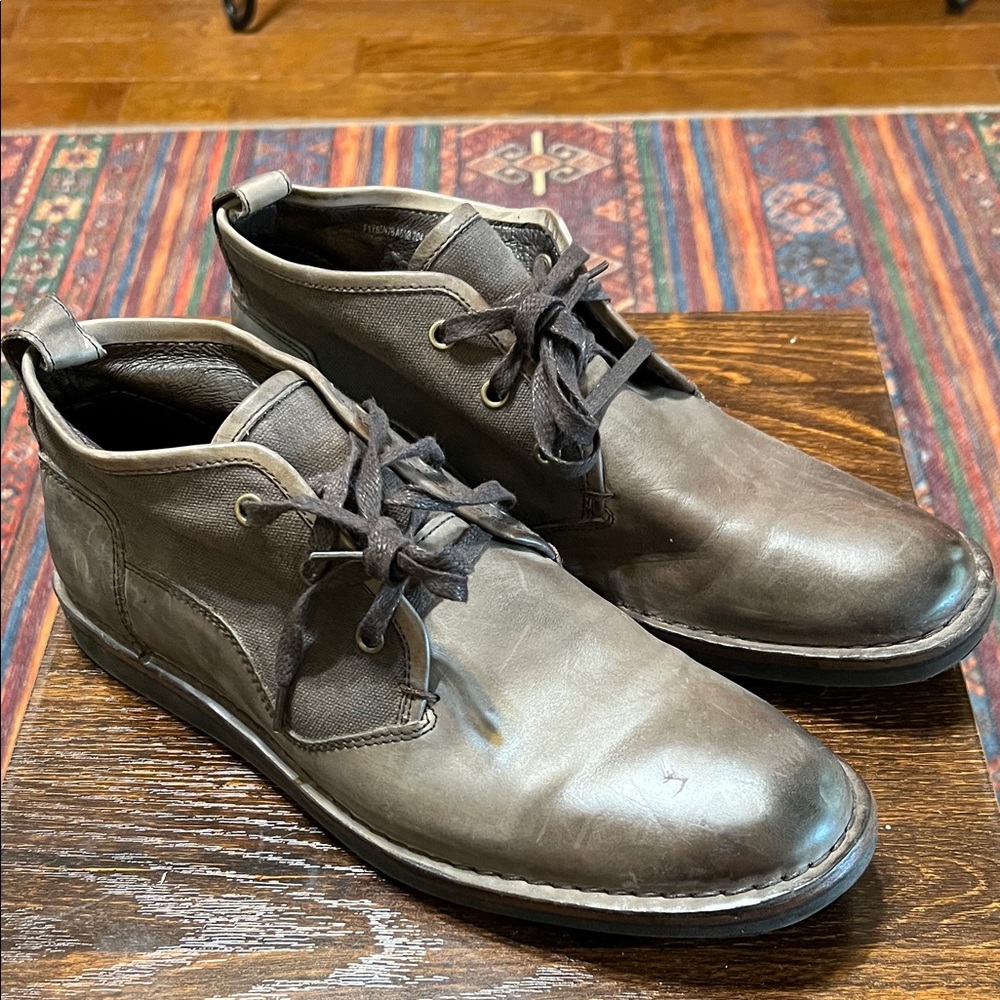 John Varvatos Gray Leather Chukka Boots